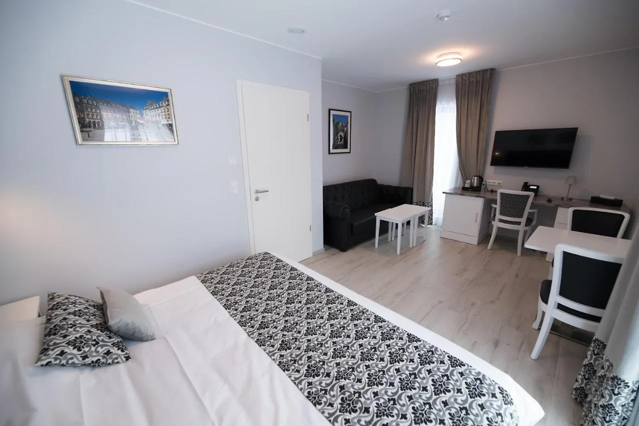 ****  Gulliver Tower Hotel Differdange Luxembourg